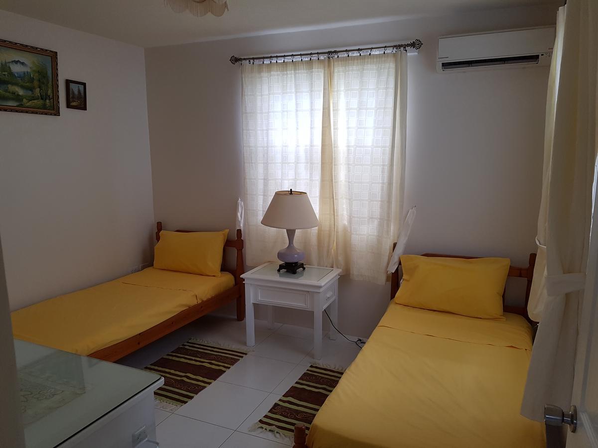 Miri-Joy Apartments Saint Peter Esterno foto